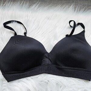 Victoria's Secret Pink Wear Everywhere Wireless Lightly Lined Bra